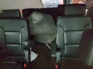 2016 Chevrolet Suburban LT z VIN 1GNSKHKC0GR190551, wystawiony jako Copart lot #43362105 z przebiegiem Nie podano mil oraz Szkoda całkowita • Salvage title. Historia ofert i sprzedaży dostępna na DreamBid. Obrazek 10.