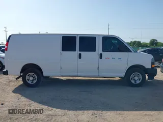 2021 Chevrolet Express Cargo with VIN 1GCWGBFP4M1286795, listed as a IAAI auction lot 42215514 with 117,335 mi miles and . Bid and sale history available at DreamBid. Image 13.