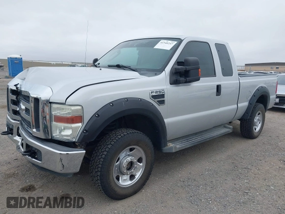 2008 Ford Super Duty F-250 SRW XL with VIN 1FTSX21548EA50876, listed as a IAAI auction lot 41540247 with 263,132 mi miles. Bid and sale history available at carsss.com. Image 17.