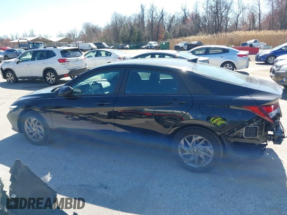 2024 Hyundai Elantra SEL with VIN KMHLM4DG0RU640615, listed as a IAAI auction lot 41822713 with 32,610 mi miles. Bid and sale history available at carsss.com. Image 15.