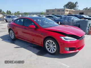 2016 Tesla Model S 70 with VIN 5YJSA1E17GF152401, listed as a IAAI auction lot 42272384 with 65,698 mi miles and . Bid and sale history available at DreamBid. Image 1.