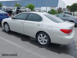 2006 Lexus ES 330 with VIN JTHBA30G665159250, listed as a IAAI auction lot 42083223 with 186,458 mi miles. Bid and sale history available at carsss.com. Image 3.