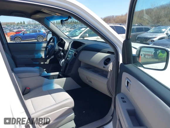 2011 Honda Pilot LX with VIN 5FNYF4H25BB037080, listed as a IAAI auction lot 42057399 with 146,790 mi miles and . Bid and sale history available at DreamBid. Image 5.