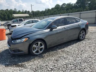 2016 Ford Fusion S with VIN 3FA6P0G79GR337405, listed as a Copart auction lot 61576035 with 125,465 mi miles and Salvage title. Bid and sale history available at DreamBid. Image 1.