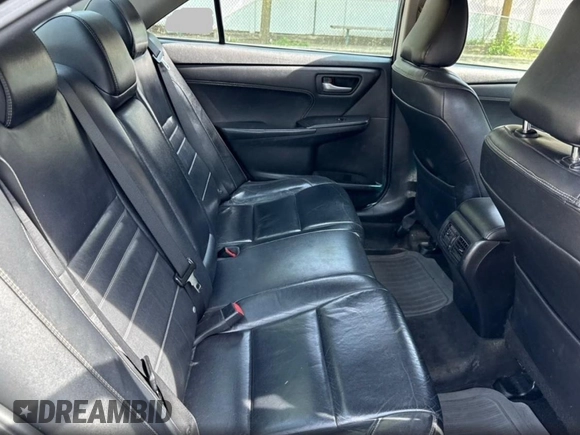 2015 Toyota Camry XLE with VIN 4T4BF1FK6FR495684, listed as a Copart auction lot 56608965 with 390,931 mi miles and Clean Title. Bid and sale history available at DreamBid. Image 6.