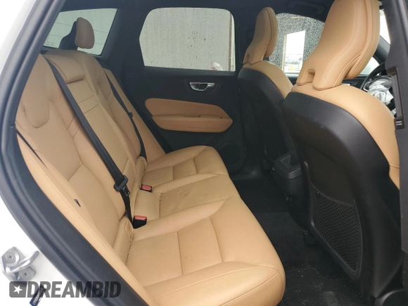 2019 Volvo XC60 Momentum z VIN LYV102RK6KB284499, wystawiony jako Copart lot #44971595 z przebiegiem 17 986 mil mil oraz Szkoda całkowita • Salvage title. Historia ofert i sprzedaży dostępna na DreamBid. Obrazek 11.