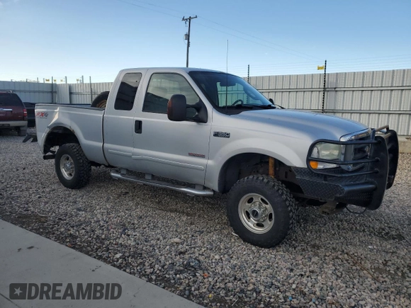 2003 Ford F-350 XL with VIN 1FTSX31P83ED38187, listed as a Copart auction lot 44034145 with 363,297 mi miles and Salvage Title. Bid and sale history available at DreamBid. Image 4.