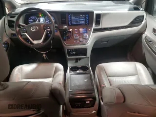 2019 Toyota Sienna XLE Auto Access Seat with VIN 5TDYZ3DC3KS005207, listed as a Copart auction lot 47881075 with 155,779 mi miles and Salvage Title. Bid and sale history available at carsss.com. Image 8.