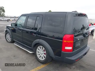 2007 Land Rover LR3 SE with VIN SALAE25497A431009, listed as a IAAI auction lot 40896436 with 216,212 mi miles. Bid and sale history available at carsss.com. Image 3.
