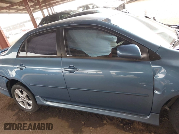2013 Toyota Corolla L with VIN 5YFBU4EE8DP202976, listed as a IAAI auction lot 41953833 with 180,304 mi miles. Bid and sale history available at carsss.com. Image 12.