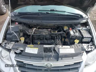 2006 Chrysler Town & Country Touring with VIN 2A4GP54L56R772868, listed as a IAAI auction lot 41935753 with 167,281 mi miles and . Bid and sale history available at DreamBid. Image 10.