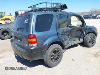 2006 Ford Escape XLT z VIN 1FMCU93126KB09191, wystawiony jako IAAI lot #41700899 z przebiegiem 123 345 mil mil oraz . Historia ofert i sprzedaży dostępna na DreamBid. Obrazek 4.