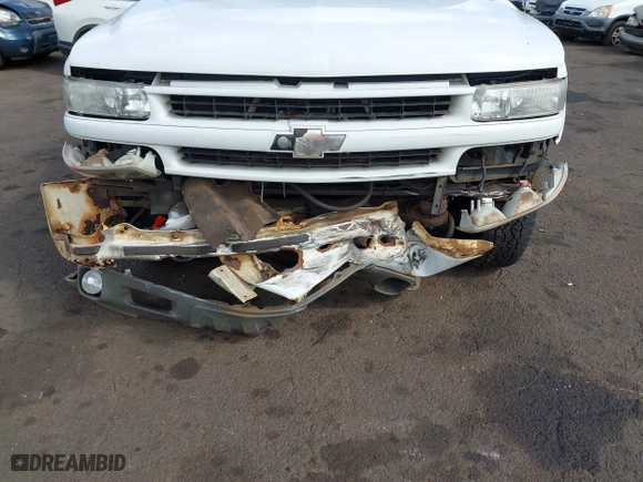 2003 Chevrolet Tahoe Z71 with VIN 1GNEK13T53R109296, listed as a IAAI auction lot 41659341 with 223,479 mi miles. Bid and sale history available at carsss.com. Image 6.