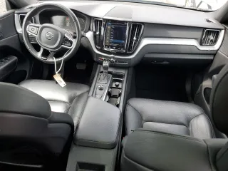 2018 Volvo XC60 Momentum with VIN YV4A22RK5J1018243, listed as a Copart auction lot 59377425 with 71,917 mi miles and Salvage title. Bid and sale history available at DreamBid. Image 8.
