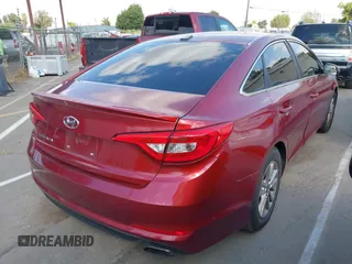 2016 Hyundai Sonata SE with VIN 5NPE24AF1GH275089, listed as a IAAI auction lot 42121207 with 139,953 mi miles and . Bid and sale history available at carsss.com. Image 4.