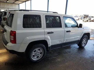 2017 Jeep Patriot Sport z VIN 1C4NJPBB0HD208815, wystawiony jako Copart lot #57531115 z przebiegiem 96 592 mil mil oraz Czysty tytuł • Clean title. Historia ofert i sprzedaży dostępna na DreamBid. Obrazek 3.
