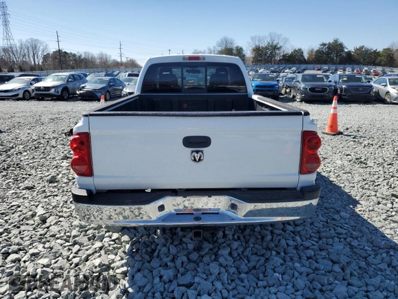 2005 Dodge Dakota SLT with VIN 1D7HW42NX5S305055, listed as a Copart auction lot 47121355 with 161,521 mi miles and Salvage Title. Bid and sale history available at DreamBid. Image 6.