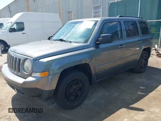 2012 Jeep Patriot Sport with VIN 1C4NJRBB0CD576612, listed as a IAAI auction lot 42076487 with 194,670 mi miles. Bid and sale history available at carsss.com. Image 2.