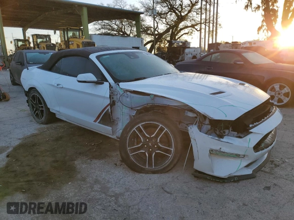 2022 Ford Mustang GT Premium with VIN 1FATP8FFXN5109133, listed as a Copart auction lot 84616234 with 28,163 mi miles and Salvage title. Bid and sale history available at DreamBid. Image 4.