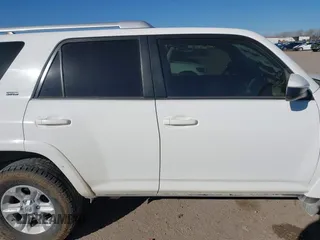 2017 Toyota 4Runner SR5 with VIN JTEBU5JR9H5439571, listed as a IAAI auction lot 41672880 with 161,710 mi miles and . Bid and sale history available at DreamBid. Image 13.