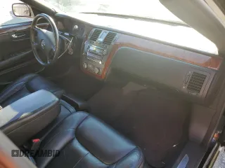 2007 Cadillac DTS Professional z VIN 1GEEH06Y07U500844, wystawiony jako Copart lot #80069974 z przebiegiem 83 033 mil mil oraz Tytuł czysty. Historia ofert i sprzedaży dostępna na DreamBid. Obrazek 8.