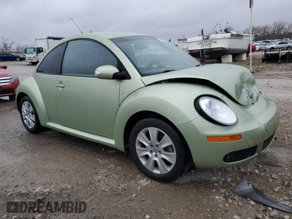 2008 Volkswagen New Beetle Coupe S with VIN 3VWPW31CX8M513351, listed as a Copart auction lot 49517555 with 0 mi miles and Salvage Title. Bid and sale history available at carsss.com. Image 4.