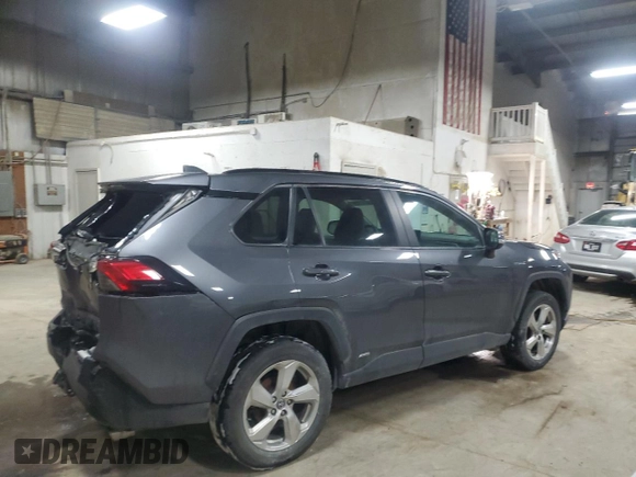 2021 Toyota RAV4 Hybrid LE with VIN 4T3B6RFV8MU009416, listed as a Copart auction lot 45218725 with 132,840 mi miles and Salvage Title. Bid and sale history available at carsss.com. Image 3.