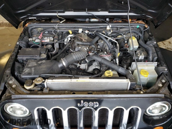 2008 Jeep Wrangler Unlimited X with VIN 1J4GB39148L513679, listed as a Copart auction lot 44777835 with 161,099 mi miles and Clean Title. Bid and sale history available at DreamBid. Image 12.