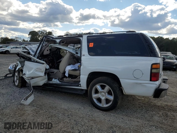 2004 GMC Yukon XL SLT with VIN 1GKEC16Z84J149088, listed as a Copart auction lot 74584554 with 0 mi miles and Salvage Title. Bid and sale history available at carsss.com. Image 2.