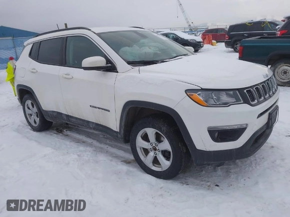 2018 Jeep Compass Latitude with VIN 3C4NJDBB8JT256755, listed as a IAAI auction lot 41523061 with 50,675 mi miles. Bid and sale history available at carsss.com. Image 1.