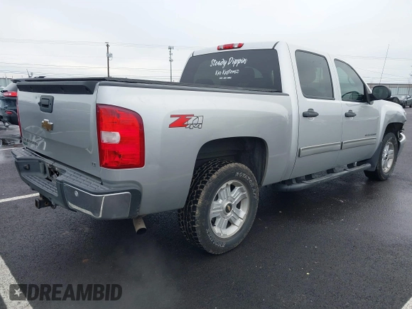 2011 Chevrolet Silverado 1500 LT with VIN 3GCPKSE30BG219790, listed as a IAAI auction lot 41163358 with 152,503 mi miles. Bid and sale history available at carsss.com. Image 4.