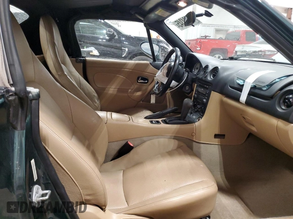 2002 Mazda MX-5 Miata Cloth z VIN JM1NB353820230635, wystawiony jako Copart lot #47834345 z przebiegiem 149 549 mil mil oraz Nie do naprawy • Non repairable. Historia ofert i sprzedaży dostępna na DreamBid. Obrazek 10.