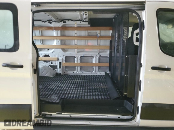 2023 Ford Transit Cargo z VIN 1FTBR1Y83PKB06391, wystawiony jako Copart lot #57686765 z przebiegiem Nie podano mil oraz Czysty tytuł • Clean title. Historia ofert i sprzedaży dostępna na DreamBid. Obrazek 11.