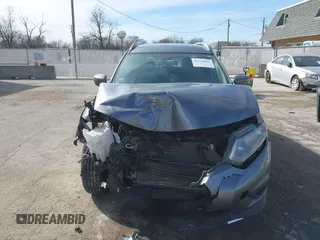 2016 Nissan Rogue SV with VIN 5N1AT2MT4GC880023, listed as a IAAI auction lot 41770822 with 174,843 mi miles. Bid and sale history available at carsss.com. Image 13.