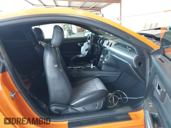 2021 Ford Mustang GT z VIN 1FA6P8CF4M5157730, wystawiony jako IAAI lot #42283007 z przebiegiem 13 792 mil mil oraz . Historia ofert i sprzedaży dostępna na DreamBid. Obrazek 5.