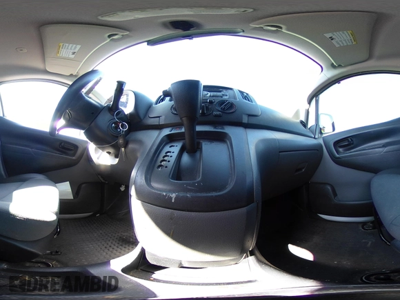 2015 Nissan NV200 SV z VIN 3N6CM0KN6FK701120, wystawiony jako IAAI lot #41971475 z przebiegiem 209 564 mil mil oraz . Historia ofert i sprzedaży dostępna na DreamBid. Obrazek 19.