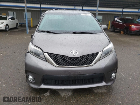 2017 Toyota Sienna SE with VIN 5TDXZ3DC9HS900561, listed as a Copart auction lot 51349315 with 69,205 mi miles and Salvage Title. Bid and sale history available at DreamBid. Image 5.