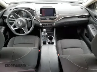 2024 Nissan Altima SV with VIN 1N4BL4DV6RN307031, listed as a Copart auction lot 54686785 with 30,324 mi miles and Clean Title. Bid and sale history available at DreamBid. Image 8.