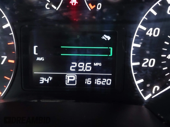 2015 Nissan Sentra SV with VIN 3N1AB7AP8FY343031, listed as a IAAI auction lot 41397415 with 161,620 mi miles. Bid and sale history available at carsss.com. Image 14.