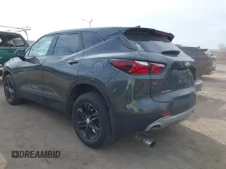 2020 Chevrolet Blazer LT z VIN 3GNKBBRA9LS595817, wystawiony jako IAAI lot #41833151 z przebiegiem 104 486 mil mil oraz . Historia ofert i sprzedaży dostępna na DreamBid. Obrazek 3.