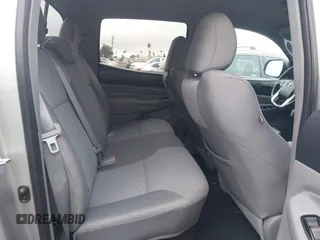 2014 Toyota Tacoma PreRunner with VIN 5TFJU4GN1EX052382, listed as a IAAI auction lot 41533721 with 165,245 mi miles. Bid and sale history available at carsss.com. Image 8.