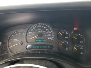 2005 Chevrolet Avalanche Z71 with VIN 3GNEK12Z75G258687, listed as a Copart auction lot 69597804 with 214,804 mi miles and Salvage Title. Bid and sale history available at carsss.com. Image 9.