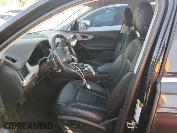 2019 Audi Q7 Premium Plus with VIN WA1LHAF76KD037821, listed as a Copart auction lot 60825955 with 125,616 mi miles and Clean title. Bid and sale history available at DreamBid. Image 7.