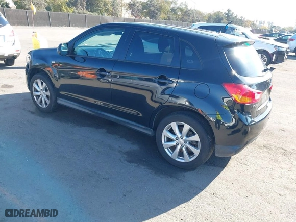 2015 Mitsubishi Outlander Sport ES with VIN 4A4AP3AU4FE051864, listed as a IAAI auction lot 41219408 with 105,553 mi miles. Bid and sale history available at carsss.com. Image 3.