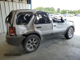 2002 Ford Escape XLT Choice with VIN 1FMCU04172KA69212, listed as a Copart auction lot 62459715 with Not provided miles and Salvage title. Bid and sale history available at DreamBid. Image 3.
