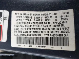 2009 Honda Civic Hybrid with VIN JHMFA36209S008939, listed as a IAAI auction lot 41798952 with 163,650 mi miles. Bid and sale history available at carsss.com. Image 9.