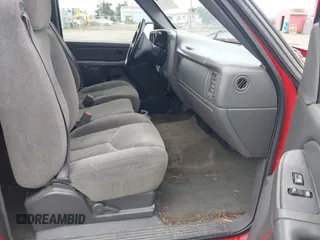 2006 Chevrolet Silverado 1500 LT1 with VIN 1GCEC19T26Z151569, listed as a IAAI auction lot 41817845 with 182,706 mi miles and . Bid and sale history available at DreamBid. Image 5.