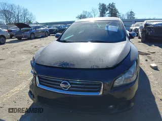 2014 Nissan Maxima SV z VIN 1N4AA5AP0EC479039, wystawiony jako IAAI lot #41346084 z przebiegiem 235 823 mil mil oraz . Historia ofert i sprzedaży dostępna na DreamBid. Obrazek 12.