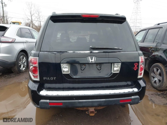 2007 Honda Pilot EX-L with VIN 5FNYF28557B028997, listed as a IAAI auction lot 41742267 with 217,114 mi miles. Bid and sale history available at carsss.com. Image 15.