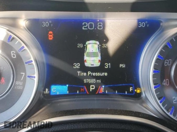 2016 Chrysler 300 Limited with VIN 2C3CCARG5GH230704, listed as a Copart auction lot 45487525 with 97,685 mi miles and Salvage Title. Bid and sale history available at DreamBid. Image 9.